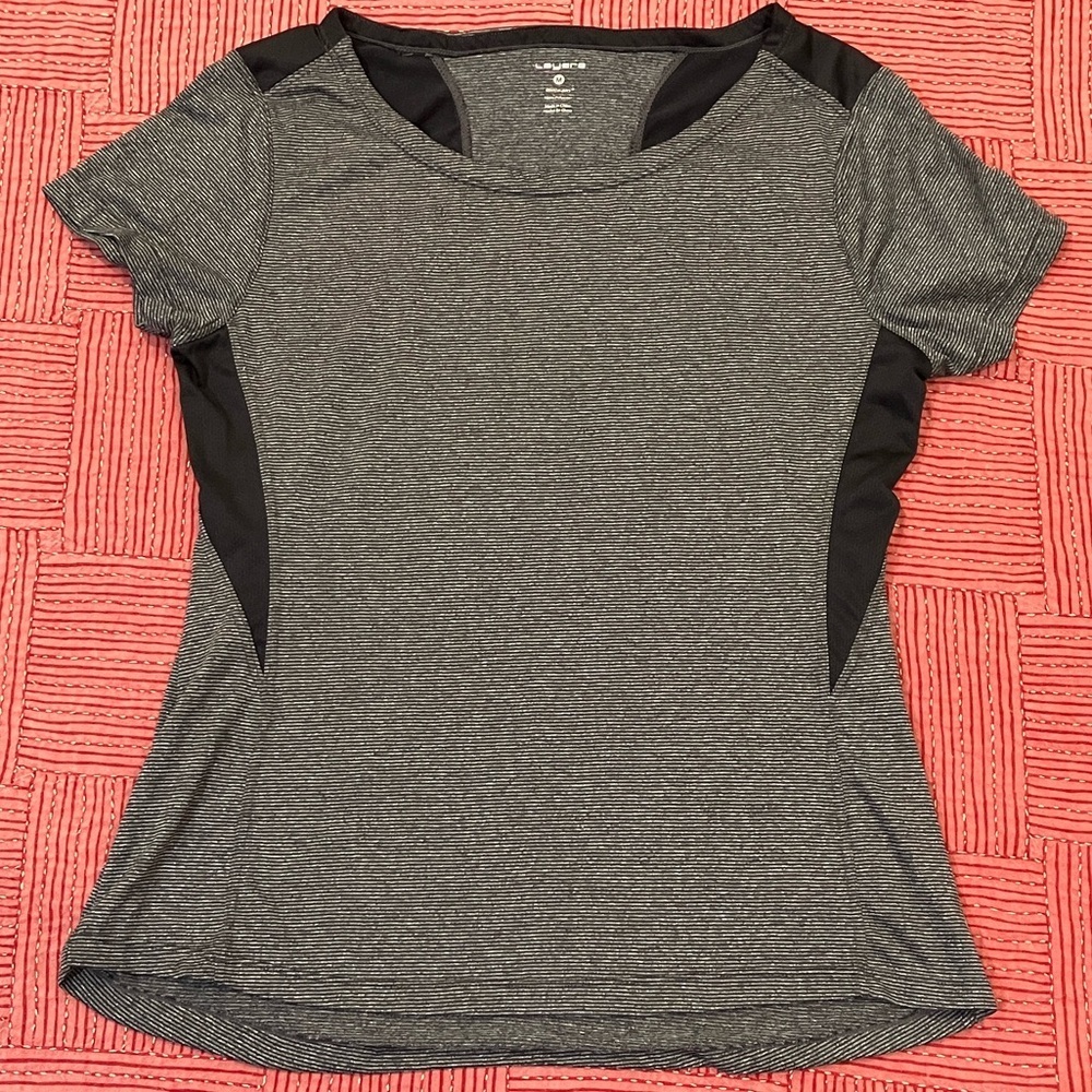 Layer 8 womenβs size medium fitness exercise shirt Heather gray
